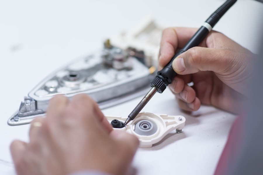 Réparabilité : le Groupe SEB va encore plus loin avec le lancement des premiers forfaits réparation tout compris : bit.ly/391yQ4R