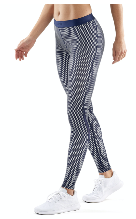 SKINS_USA's tweet photo. Your new best friend: SKINS navy/white textured print long tights. Great for park running, yoga and complimenting your fitness lifestyle. https://t.co/SGaueh4oX9 https://t.co/LpsIou2I2z