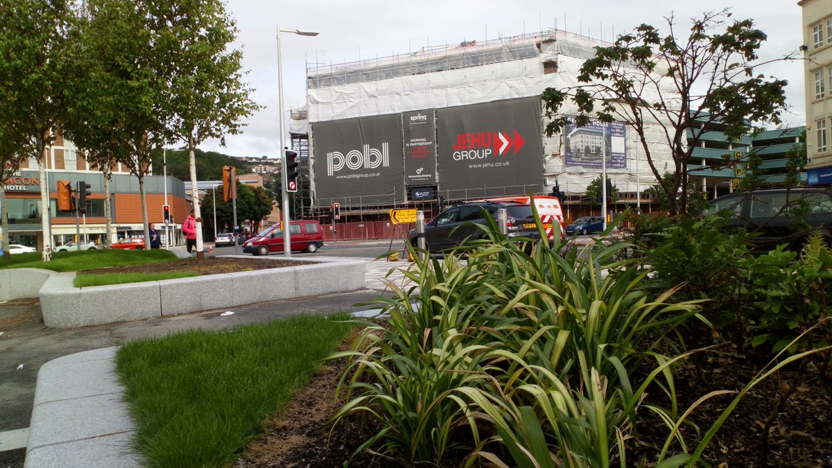 SwanseaCouncil's tweet image. Part of a big plan that’s bringing new work, homes &amp;amp; life to your city centre. Your Kingsway is changing with a switch to two-way traffic on July 26. #KingswayTwoWay #PlotYourRoute bit.ly/RouteFAQs @SwanseaBID @CBSwansea