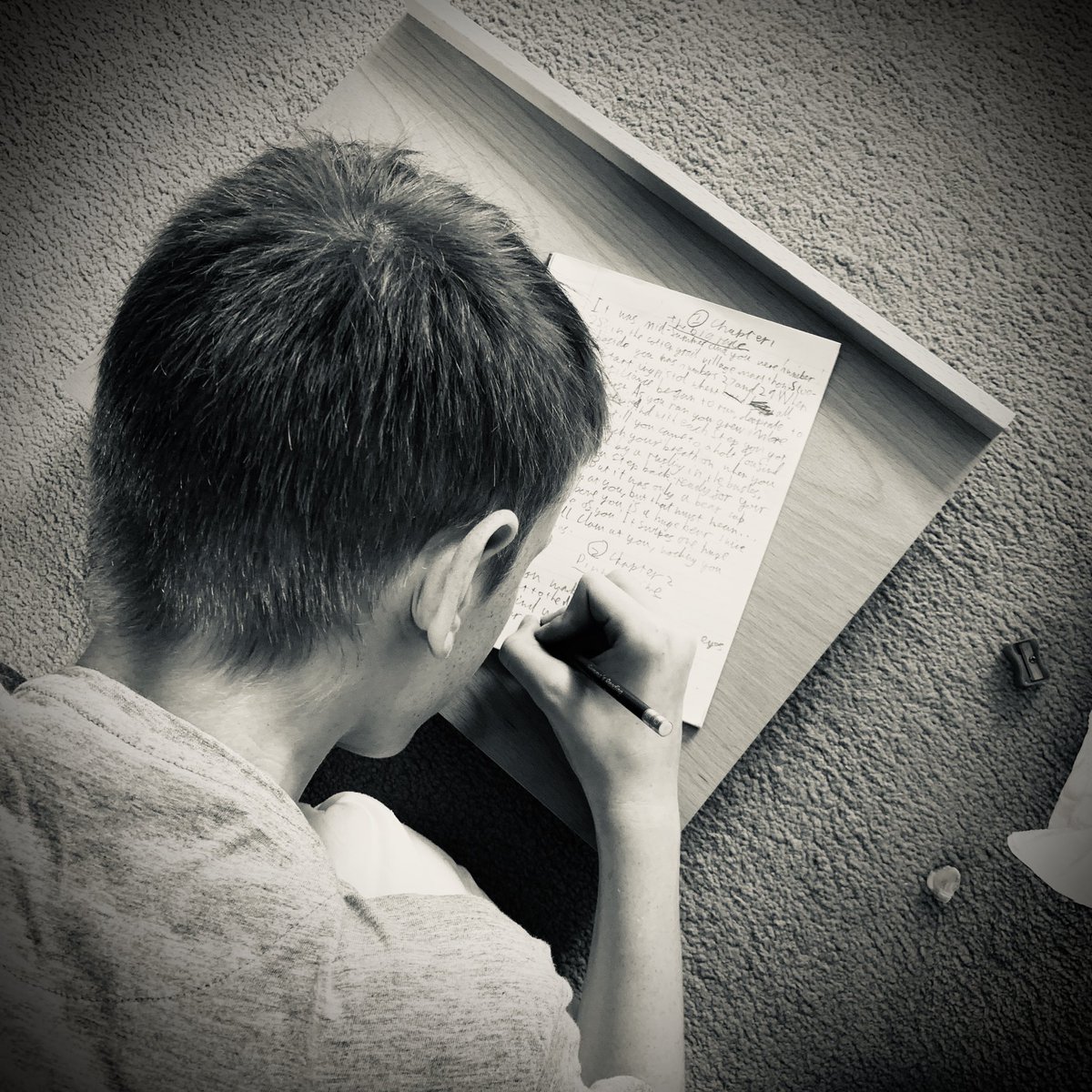 gemmaEdenham's tweet photo. He may have finished school on Friday, but this one has decided heโd like to write a book. He has a solid plot idea and everything!
#hisMothersSon #amwriting #writerinthemaking #summerWriting #summerholidays https://t.co/OEws1tjfni