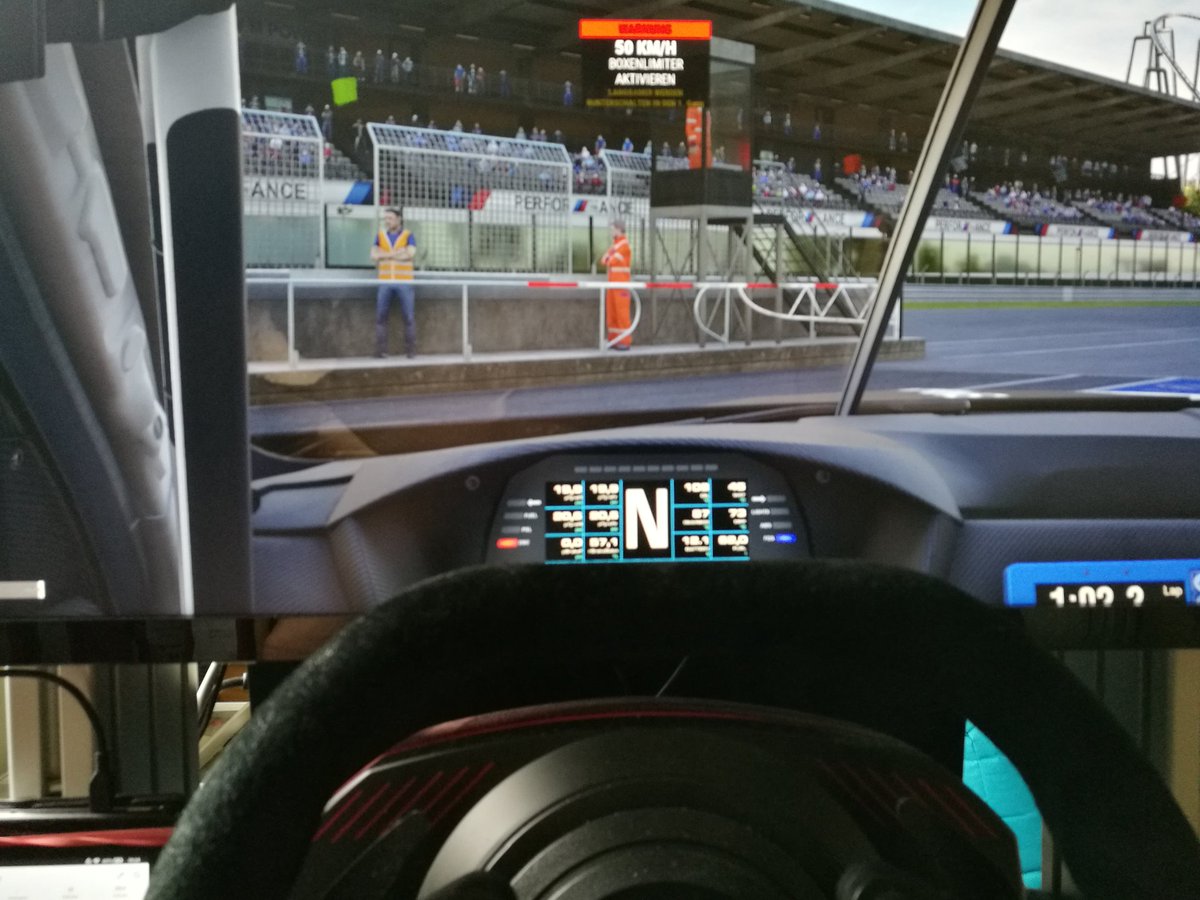 DerUlli2's tweet image. BMW GT4 ... wer kennt die Strecke?