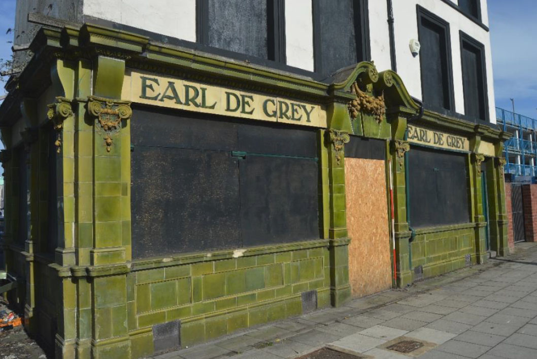 Mitchell Pollington (@mitch_arch) on Twitter photo We're looking for info or memories you might have of the Earl de Grey #pub #Hull. Send any recollections, photos etc. to - memories@wykeland.co.uk - and help preserve the colourful history of this Hull landmark!
#hull #pubs #heritage #archaeology <a href="/Wykeland/">Wykeland Group</a> <a href="/lanproservices/">@lanproservices</a> We're looking for info or memories you might have of the Earl de Grey #pub #Hull. Send any recollections, photos etc. to - memories@wykeland.co.uk - and help preserve the colourful history of this Hull landmark!
#hull #pubs #heritage #archaeology <a href="/Wykeland/">Wykeland Group</a> <a href="/lanproservices/">@lanproservices</a>