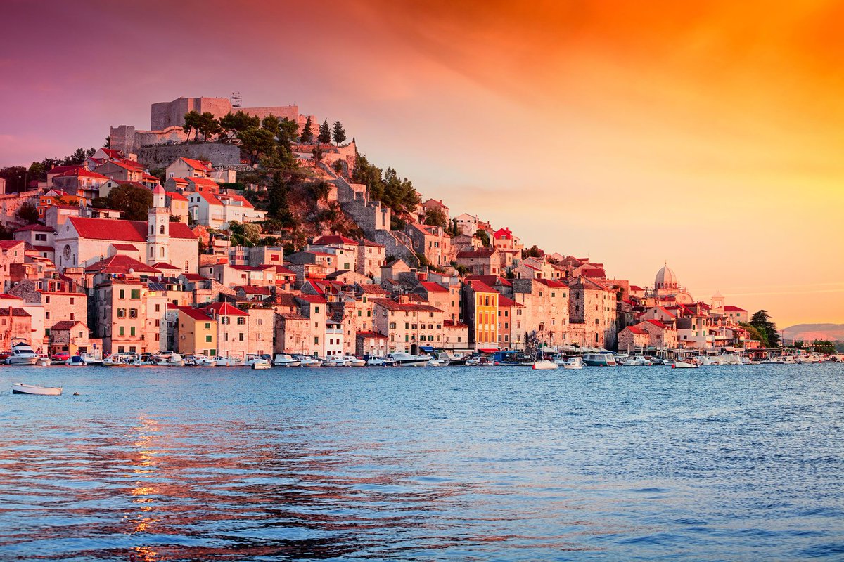 ultimate_dest's tweet photo. Šibenik in #Croatia is home to a superb medieval centre criss crossed with a labyrinth of steep backstreets and alleys. Travel from here to the Krka National Park and the beautiful Kornati Islands.
#travelagent #chorleywood #rickmansworth #holidayideas #favouritephotos https://t.co/RwSaeBpj0t