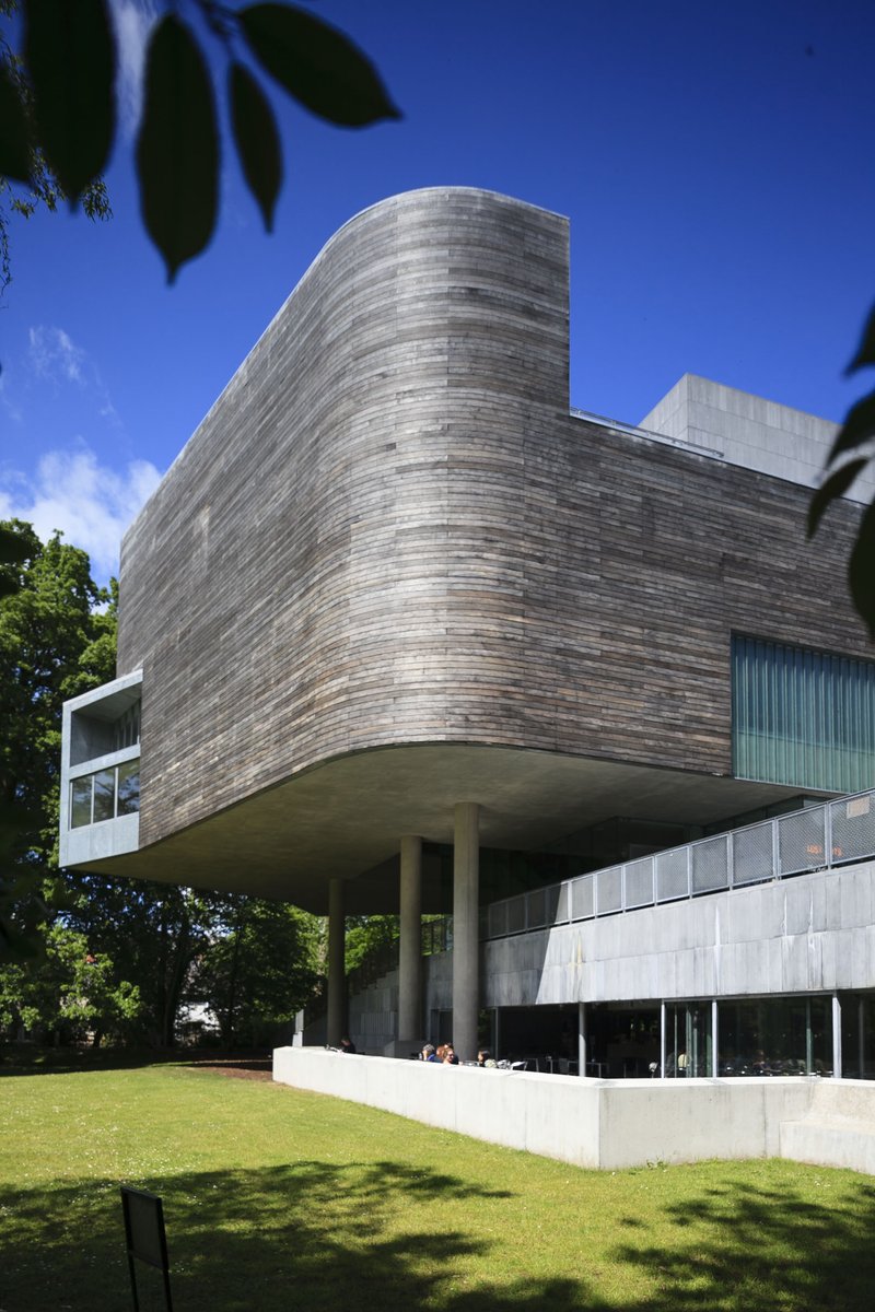 🪴Have a wonderful start in a summery Thursday, Cork! We're open again from 11am to 5pm. Stop by in our wonderful gift shop with a great line up of Irish design &amp; craft and sustainable goodies for all ages!
glucksman.org/news/glucksman…