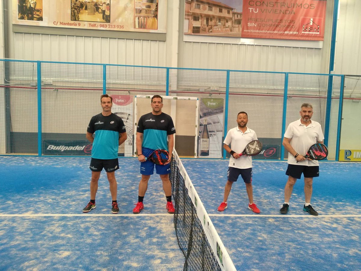 LapiLiga's tweet photo. 🎾 ¡Padel Live El Ventero y Silmarsport Padel Live suman pleno de victorias en 4ª Masculina!

💪 Club Raqueta Asifer también venció en la pasada jornada de la #LAPISummer

@bullpadelsport @HerbalifeES #HerbalifeNutrition https://t.co/9MLYYW7rCq