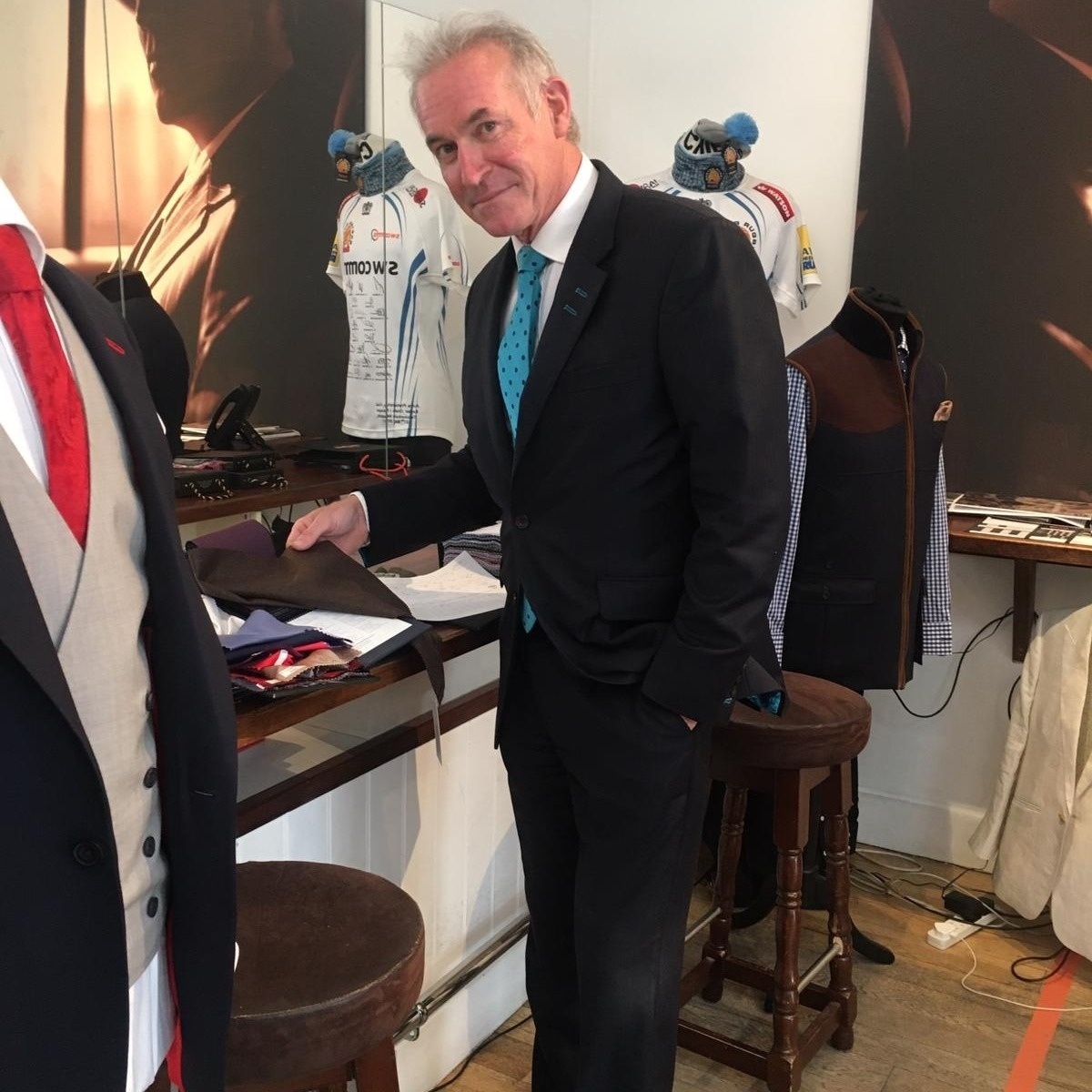 dress2killuk's tweet photo. Good Morning Britain’s Dr Hilary Jones ordering some new threads and supporting local business  and his favourite tailor!

#Dress2Kill #TailoredSuit #BlackTie #WeddingSuits #TweedSuits #ExclusiveDesign #Fashion #Suit #SuitUp #SuitedBooted #Tailors https://t.co/VPMFPPRHrf