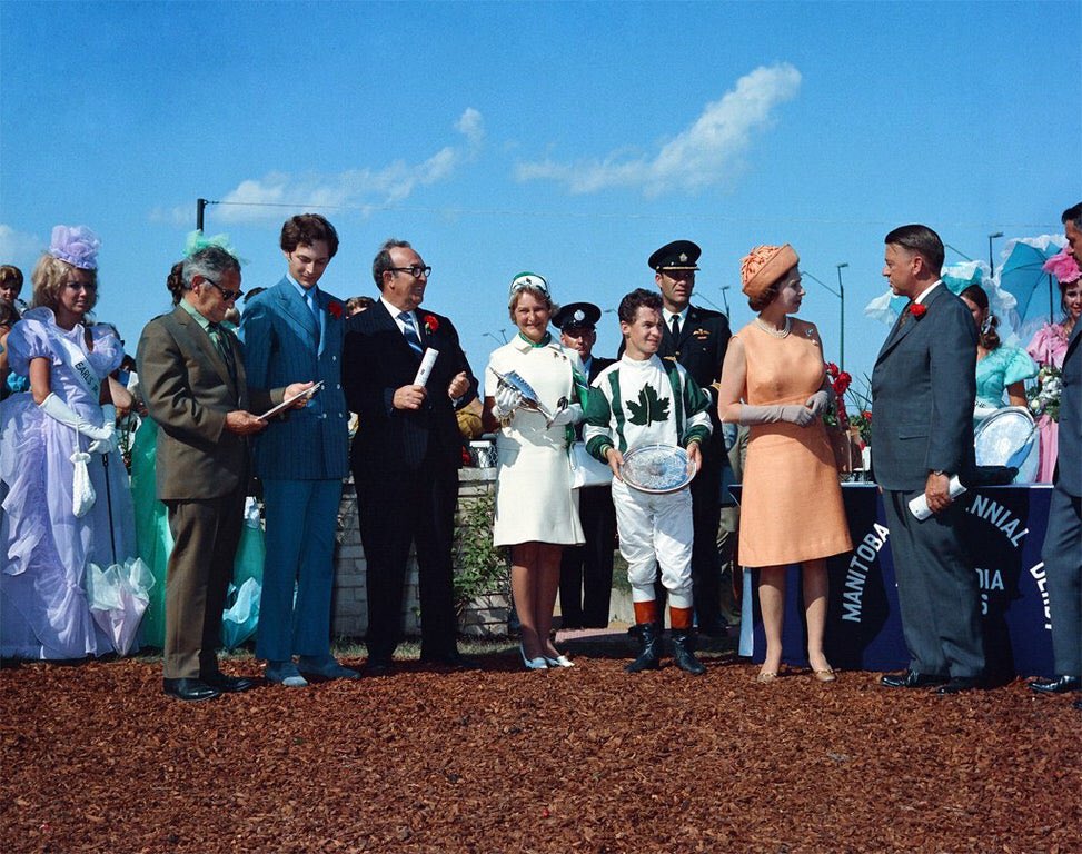 3000monthfree's tweet photo. 50 years ago today, the Queen takes in the Manitoba Derby @AssiniboiaDowns #Horseracing #Winnipeg #Manitoba https://t.co/InRj9lWi9e