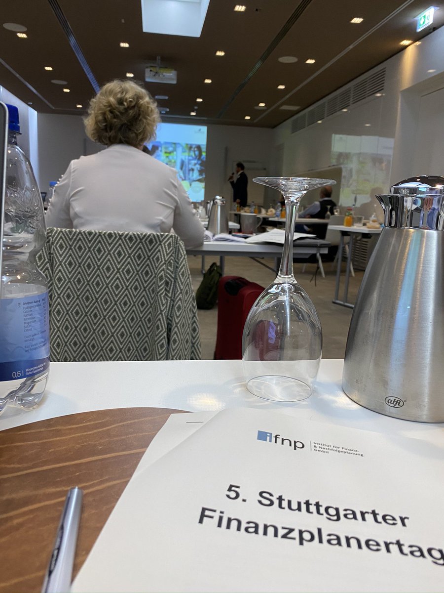 Sterk_FP's tweet photo. Heute auf dem Finanzplanertag in #stuttgart #cfp #fortbildung https://t.co/L7AbhRCJgC