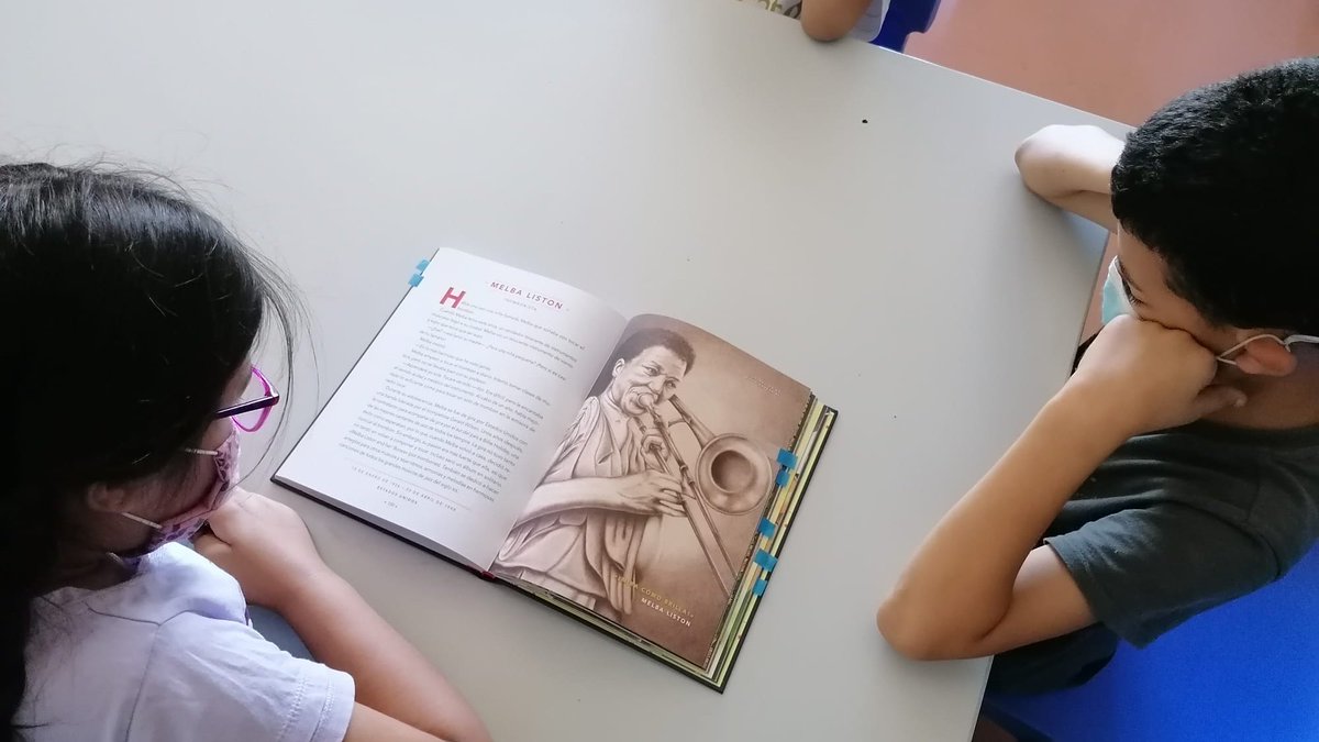 AldeasEspana's tweet photo. Nuestros niños del Centro de Día asisten estos días a unos talleres de @electrosonoras un proyecto artístico/educativo que realiza su actividad en torno al sonido y la escucha. 

¡Lo están disfrutando mucho! 📖 https://t.co/Qg23DfuZCC