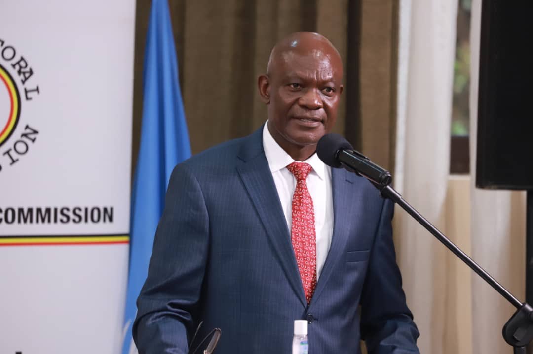 ramahmbago's tweet photo. According to the Director Operations EC, the @UgandaEc is estimated to produce over 186 million ballot papers. #UGDecides #NBSUpdates https://t.co/edwZuqxpZc