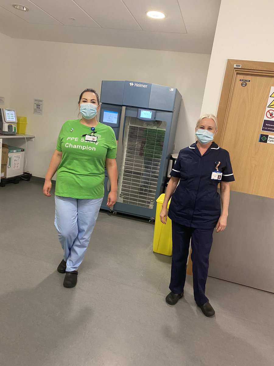 PPE safety champion Katy! One of our AP’s from medirooms with our senior sister Michelle. Keeping up with the latest PPE guidelines and ensure safety for patients and staff alike 😊 #StaffWellbeing #TeamTheatres #AwesomeASCR #NBTProud #NorthBristolNHS