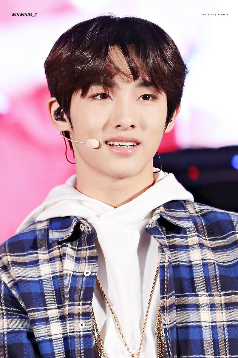 Hourly Winwin☁️ tweet media