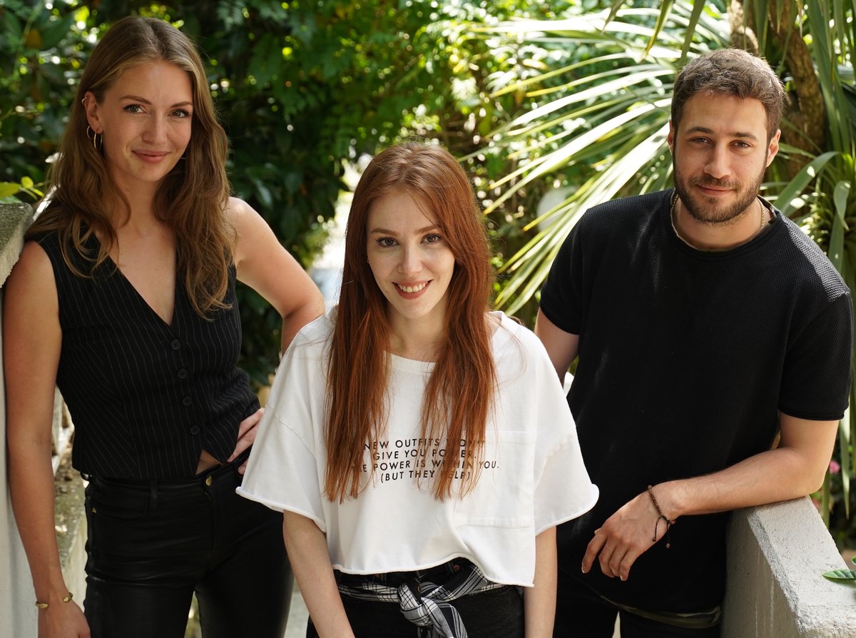 iyigunkotuguntv's tweet photo. Tam kadro okuma provasındayız! ✨

#iyigündekötügünde https://t.co/Wjuiq4QIXv