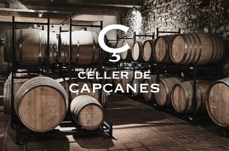 RobertdeNola's tweet photo. el celler de Capçanes ens ofereix dos vins pel sopar de les cireres per emportar. Ens han gravat un tast en directe. En podreu gaudir tots els que us emporteu el sopar de les cireres a casa. Us esperem del 15 al 31 de juliol. Feu les vostres reserves. #restaurant #robertdenola https://t.co/Qdxctz3Xpy