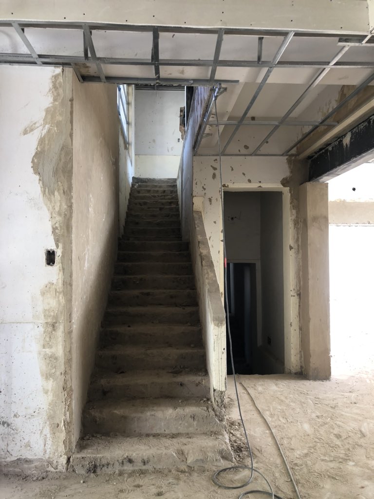 arquetect's tweet photo. On site. One of our Construction, Interior design& installation projects in Houghton, Joburg.
Structure almost done, now to start the fun part: interior design
#AlterationsToanExistingHouse #TopCentrePropertiesGroup + #ThinkDesignStudio https://t.co/Nhu09ocWlJ