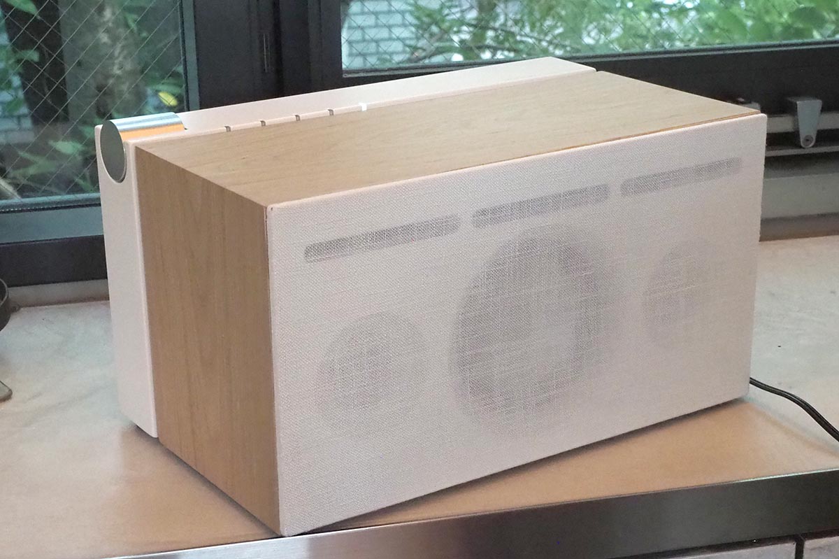kaden_watch's tweet photo. コーヒーテーブル型スピーカーやレコードプレーヤー搭載など「La Boite concept」上陸 https://t.co/80Yq9RtcGy #LaBoiteConcept https://t.co/lErN1OznKO