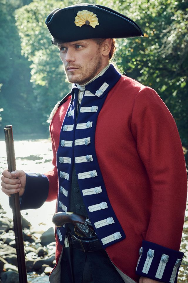 oscardismore2's tweet photo. A life size cut out of #SamHeughan as #JamieFraser in tricorn & redcoat or tricorn and leather coat or season 5 kilt.....π€
Just a thought.
So many possibilities....... https://t.co/2QIpu9fxjH