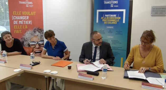 ecom_news's tweet photo. .@Tpro_occitanie est un acteur incontournable du paysage de l’#emploi, de la formation et de l’orientation professionnelle en région #Occitanie. L’association a signé une convention d’objectifs et de moyens avec la #DIRECCTEOccitanie. Reportage #vidéo https://t.co/rnrBrpOW82 https://t.co/1TkyS3dK6o
