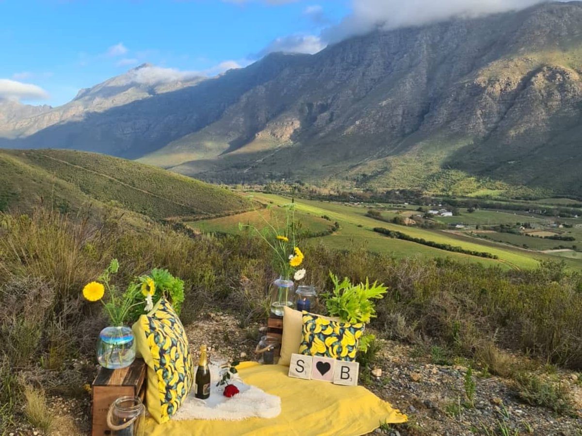blankeventsZA's tweet photo. Engagement Setup &amp; Styling. We got to do some pretty special things for some pretty amazing people.
.
.
.
#event #eventarmy #blankevents #eventplanner  #proposal #engagement #engagementring #gay #loveislove #shesaidyes #wedding #weddingplanner #love #lgbt #pride #lgbtq #instagay https://t.co/UQPeJqnEf8