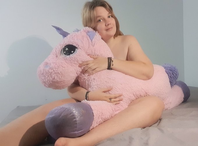 Kaya Shin 🔞🇫🇷's pics and videos - EdC WaWkAgM53F jpg:small