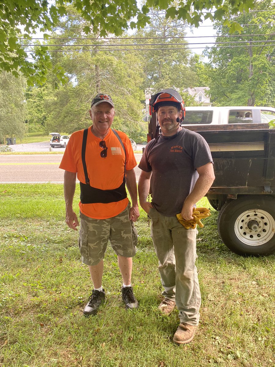 TusculumSpirit's tweet photo. Huge thanks to Price’s Tree Service, Gene Buxton-Greeneville Wood Ministries, and Tusculum facilities for clearing off a gorgeous maple that was taken down by a recent storm! https://t.co/uCp2e21PHR