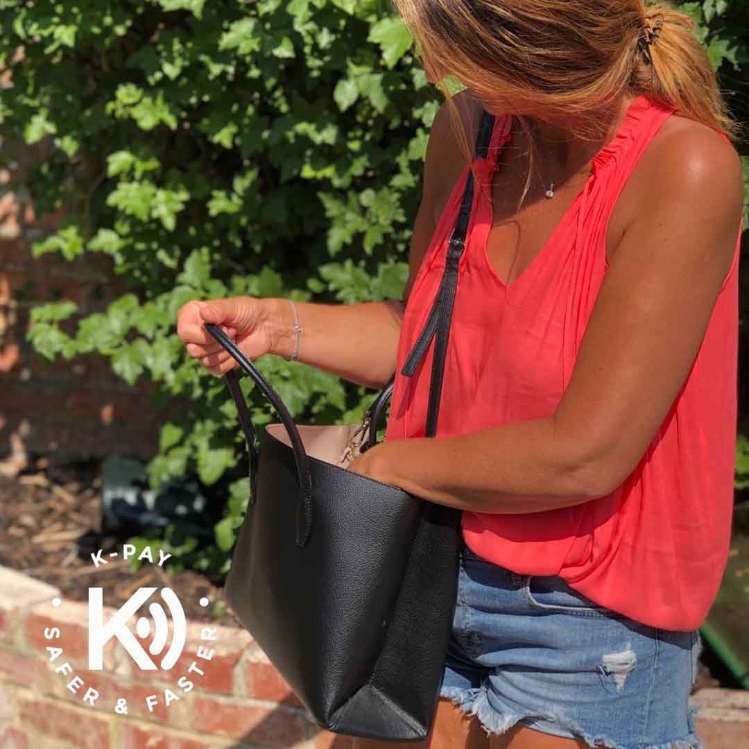 KpayWearables's tweet photo. Tired of hunting around in your handbag to find your purse?
With K-pay you can wear your wallet as a bracelet or a pendant, reducing stress at the till.
Get your's today at https://t.co/61KyRL293w and simplify your life.
#yourstyle #contactless #wearabletech #jewellery #tapandgo https://t.co/hb72CJwPKV