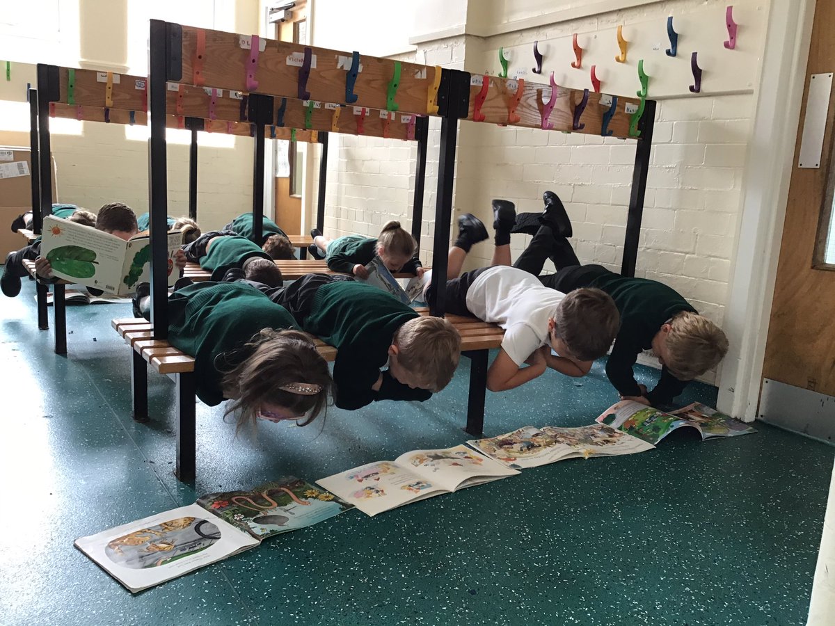 sjvblackpool's tweet photo. Today we are celebrating Reading Together Day with @readingagency #SJVBubble1B have been sneaking round school to find places to read! π@SJVEnglishHub #ReadingTogether #readingforpleasure #SJVClass1HU #SJVClass1HA https://t.co/ibbvYIOpsH