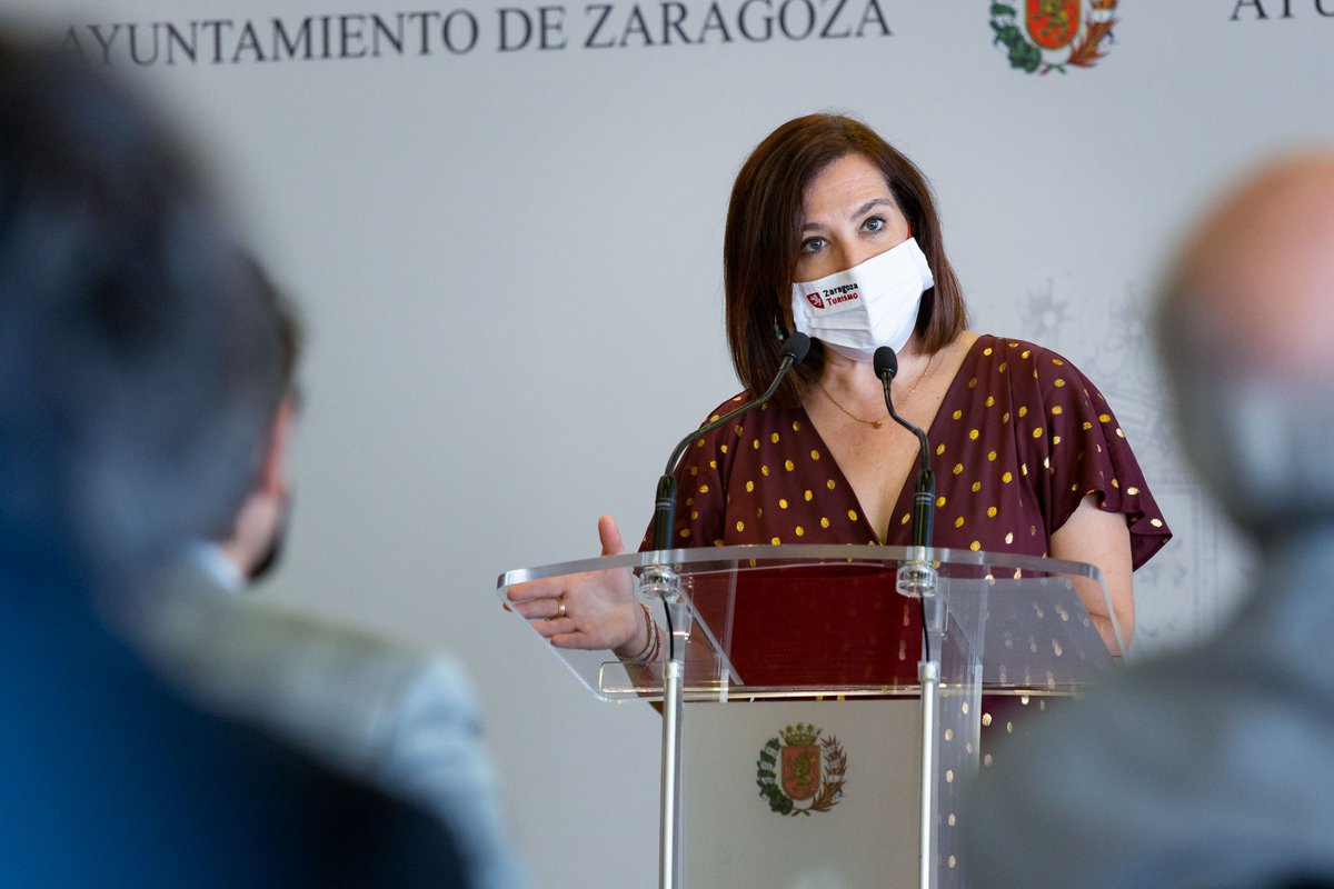 sarafernandezes's tweet photo. Gracias al equipo de Cultura y Proyección Exterior, somos la primera ciudad en certificar protocolos de prevención Covid-19 de oficinas de turismo y de forma conjunta de equipamientos culturales y turísticos.  @ZaragozaTurismo @zmuseos @TeatroZgz @teatromercado @AuditorioZGZ https://t.co/RylhDjqsJN