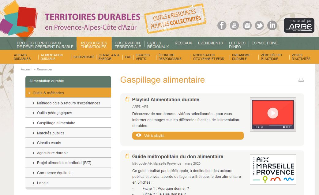 REGALim_Sud's tweet photo. [LE SAVIEZ-VOUS ?] L’@ARBE_RegionSud détient un site ressources « Territoires durables en Provence-Alpes-Côte d’Azur » qui possède une rubrique consacrée au #gaspillagealimentaire. 

Pour en savoir plus : https://t.co/kzXyxCh0fR
Le site de l'ARBE : https://t.co/fwEUuIdQnO https://t.co/zGLH1BrgZY