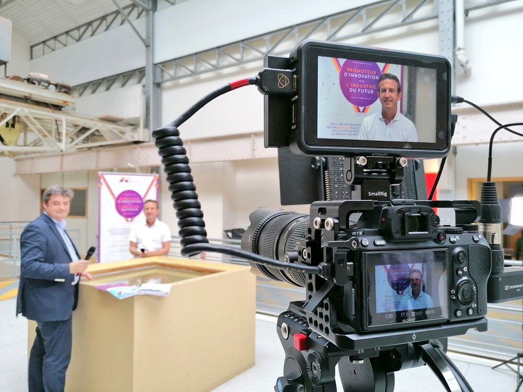 EmilieNaouri's tweet photo. 🎥/DANS LES COULISSES\
> Interview de Bertrand Coulon, Directeur du développement @AMVALOR_ pour Arts et Metiers Magazine avec @eric_roubert
.
#IndustrieDuFutur
#ArtsEtMetiers https://t.co/e87arDec9D