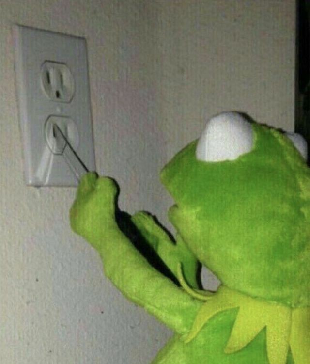 #Lgs2020 akrabalarımın her gittiğimiz yerde sınav sonucumu soracağı aklıma gelince ben: