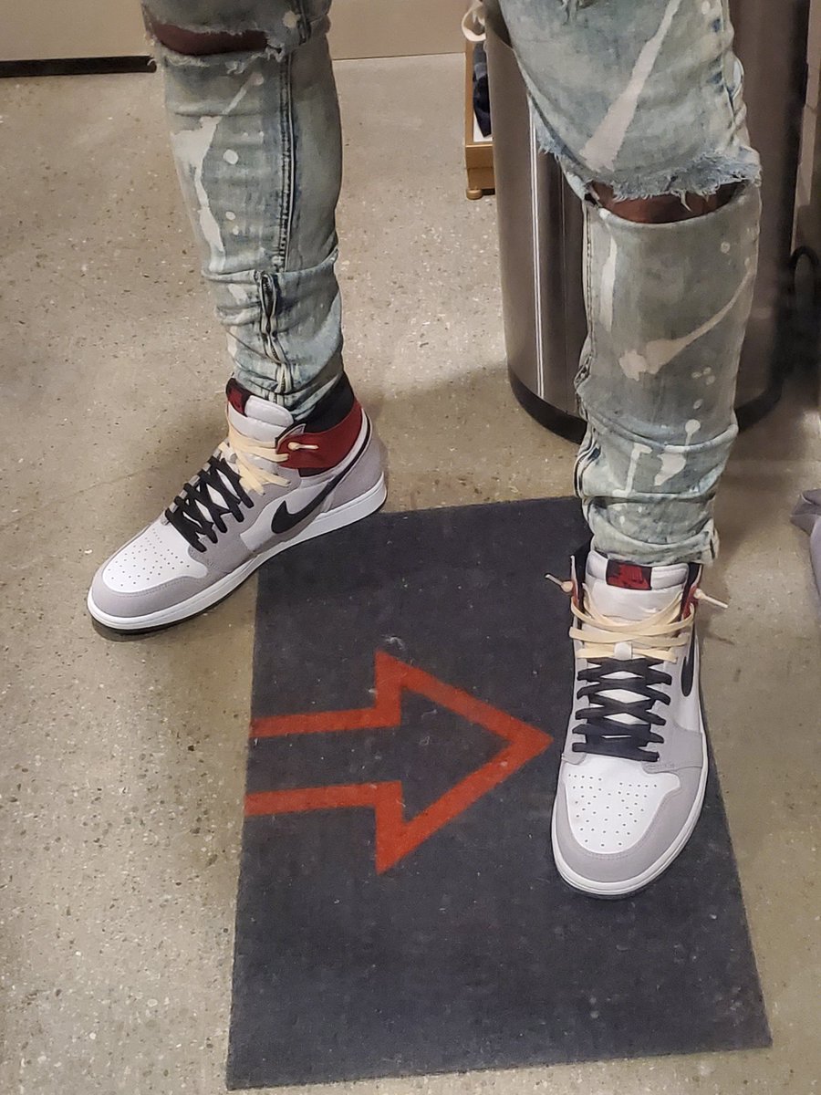 smoke grey jordan 1 junior