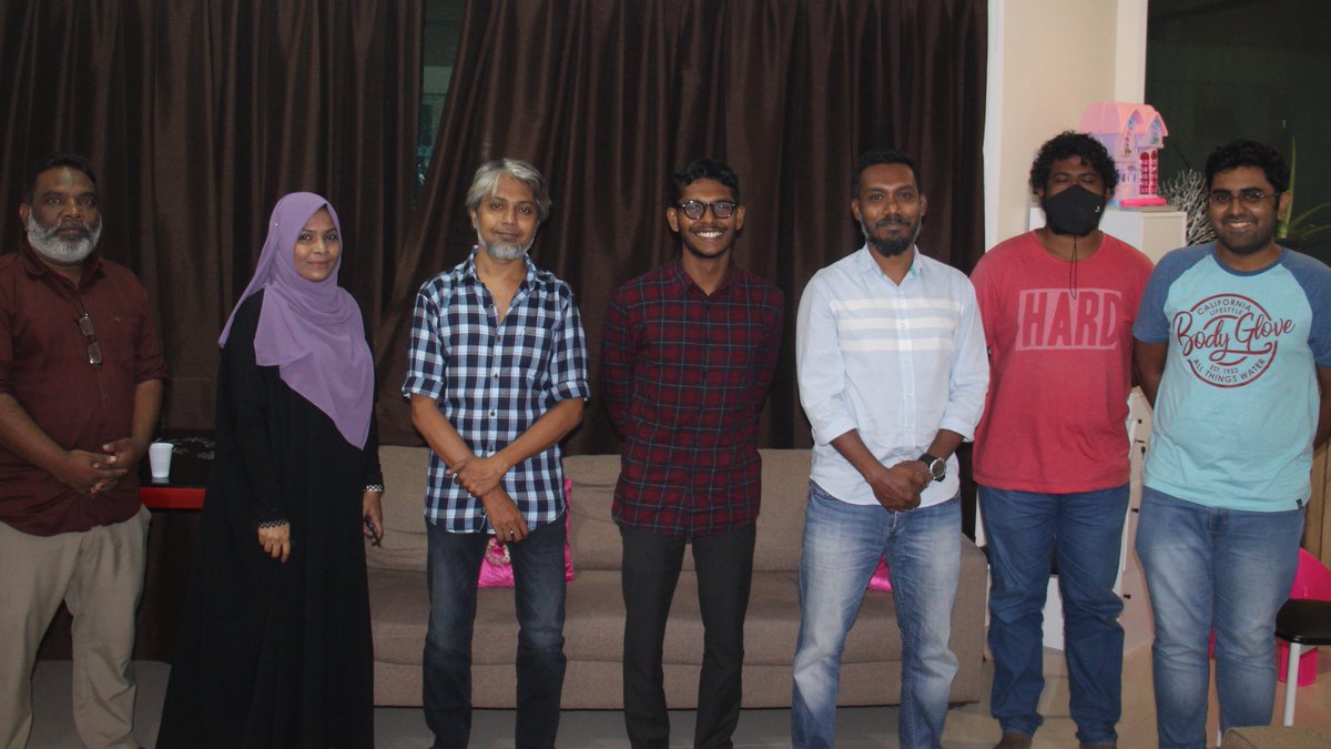 maleravvehin's tweet photo. ޖަމްޢިއްޔާގެ ފަރާތުން ގަލޮޅު އުތުރު ދާއިރާއަށް އިންތިހާބުވެފައިވާ ކައުންސިލް މެންބަރު އަލްފާޝިލް މުޙައްމަދު ސައިފް ފާތިޙް (އައިކޮ) އާއި 14 ޖުލައި 2020ގައި ވެވުނު ބައްދަލުވުން
@aekofathih @MaleCitymv @ibusolih @MohamedNasheed https://t.co/3wMF4jpzku