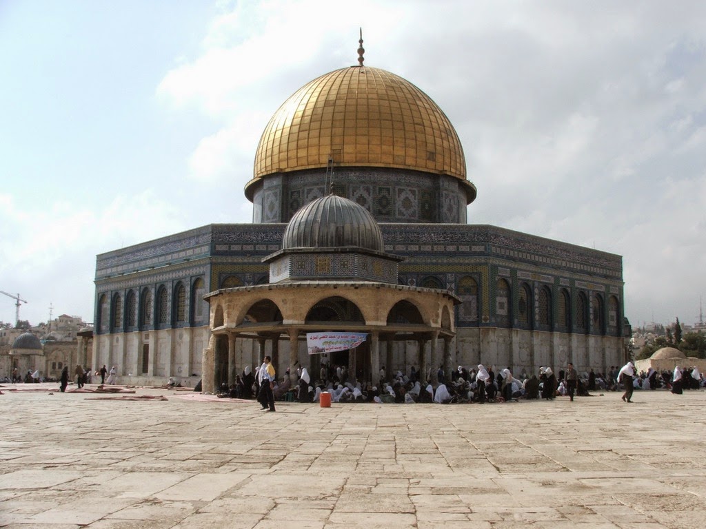 choco_______boy's tweet photo. This Masjid is love ❤️ for whole Muslim Ummah. Inn Sha Allah we will protect this place from evils and Kuffars. #FreePalestine #freepalastine #EidWithSimplicity https://t.co/o0WIX1XZaW