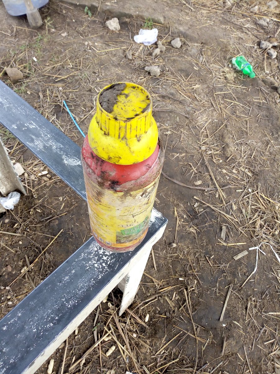 terverlim's tweet image. I encountered this 14 year old,kashater  at the polo club in Makurdi who uses empty plastic cans to make all sorts of stuff like this hat I'm wearing.

 In my opinion,he  is too talented not to be recognized by organizations, government or even individuals who have the capacity .