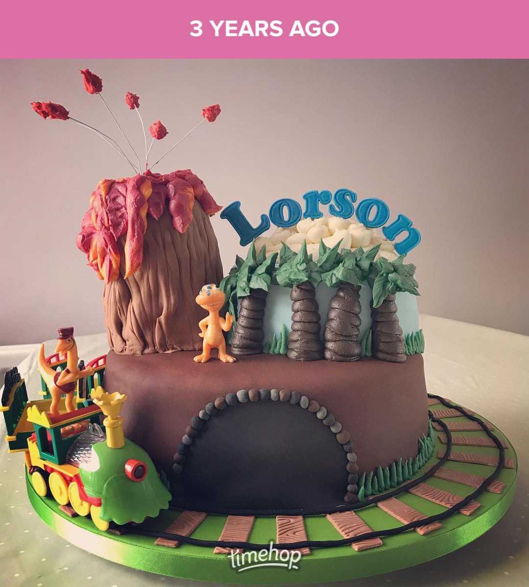 Throwback 3 years ago to my friend's son Dinosaur Train birthday cake 🦖🚞🎂, image size:1080x1200