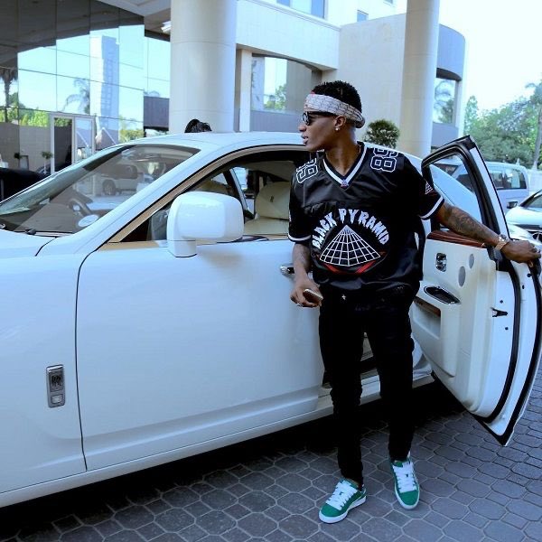 9. When it comes to endorsement deals, Wizkid has made a lot of money from a number of them. From Pepsi to MTN and even Glo, (Ciroc ,UBA , Tecno [Active deals] )the music star has cashed out hugely from these telcos and multinationals.