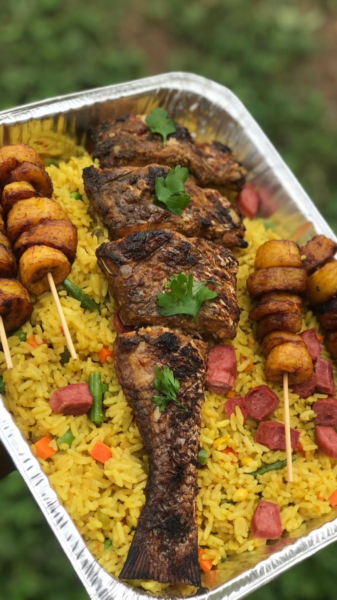 maryam_uh's tweet photo. Now this is the FOOD plexus 😬😬😬
My menu are for treats you can get anytime only pre orders.
I make special orders too,just DM me so we talk about it.
Grilled fish from @GrillXpress_ng 
Kindly RT🙏🏿🙏🏿 https://t.co/ig6w8oYpa8