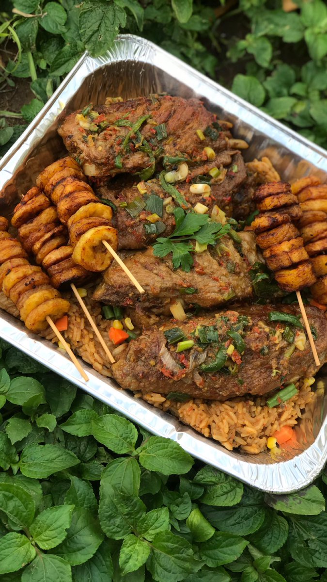 maryam_uh's tweet photo. Now this is the FOOD plexus 😬😬😬
My menu are for treats you can get anytime only pre orders.
I make special orders too,just DM me so we talk about it.
Grilled fish from @GrillXpress_ng 
Kindly RT🙏🏿🙏🏿 https://t.co/ig6w8oYpa8