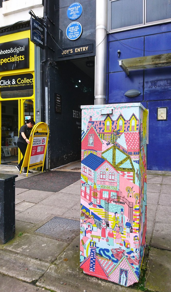 bohoman's tweet photo. #BelfastEntriesProject - #PasteUps at the entrance to #JoysEntry &amp; #CrownEntry, #Belfast. 

Thursday 16th July 2020.

https://t.co/DYqj6Qj1mT

@DaisyChainInc https://t.co/zn0SrKpRhL
