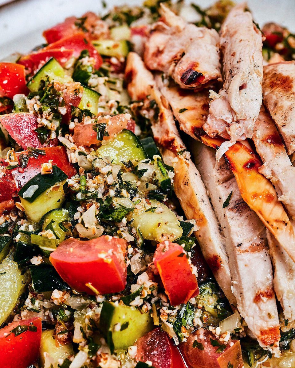 EatTasty_pt's tweet photo. Faz uma viagem gastronómica na tua pausa de almoço ✈️ Encomenda até às 11:50 e recebe onde estiveres: https://t.co/4FbZoXSdzS https://t.co/4ysZhdD8i6