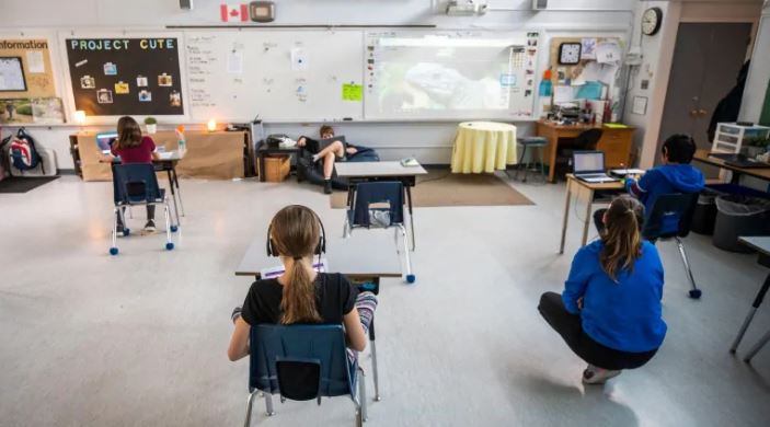 .@CBCSuperiorMorn What will school look like in the fall? The head of the Canadian Teachers Federation says teachers want a role in shaping that return to the classroom, whether it's in a building or online. @CTF_FCE_PRES