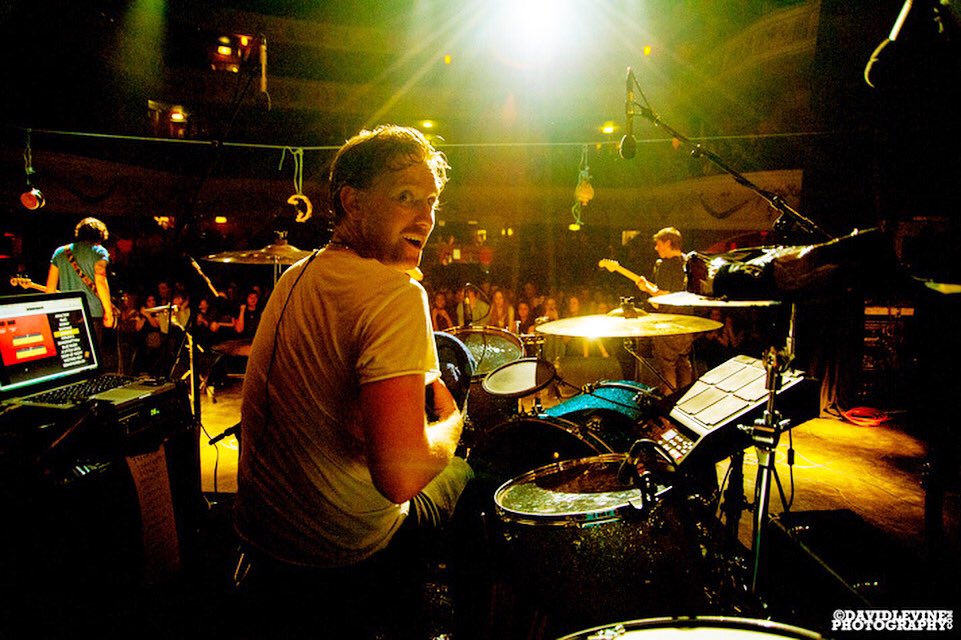 greeniedrums's tweet photo. #TBT 2013🇬🇧
⁣⁣Shepherds Bush Empire w/Little Comets. ⁣ 

2013 was an amazing/crazy year of constant touring, rehearsing &amp; session work between London, USA &amp; Ibiza... Made even better by the fact my schedule allowed me to avoid winter!🥳⁣⁣
📸: @davidlevine101 ⁣
#littlecomets https://t.co/wD8sxouVzY