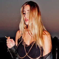 𝘵𝘰𝘥𝘢𝘺 𝘪 𝘤𝘢𝘭𝘭𝘦𝘥 𝘵𝘰 𝘵𝘦𝘭𝘭 𝘺𝘰𝘶 𝘵𝘩𝘢𝘵 𝘪’𝘮 𝘤𝘩𝘢𝘯𝘨𝘪𝘯𝘨..

𝘣𝘶𝘵 𝘪 𝘥𝘰𝘯’𝘵 𝘵𝘩𝘪𝘯𝘬 𝘺𝘰𝘶 𝘩𝘢𝘷𝘦 𝘦𝘯𝘰𝘶𝘨𝘩 𝘳𝘦𝘴𝘱𝘦𝘤𝘵 𝘵𝘰 𝘴𝘦𝘦 𝘮𝘦 𝘵𝘳𝘺..