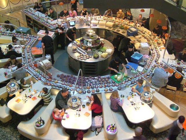 y1210122's tweet photo. @Misakisquash Yo!sushi という回転寿司屋さんをご査収ください。 https://t.co/l2eIxj9Qg0