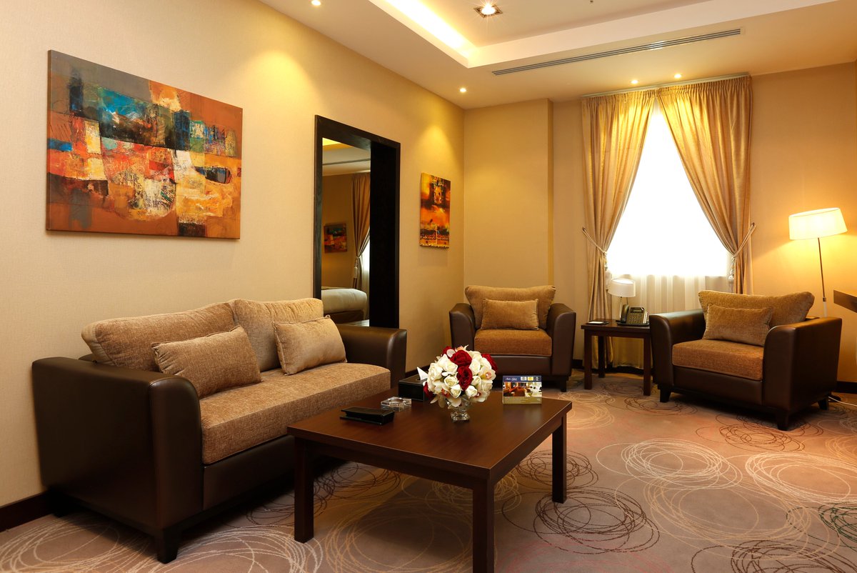 SwissFloraInn's tweet photo. اين يقع #فندق_سويس_سبيريت في الرياض، شاركنا معنا بالاجابة الصحيحة
الشروط
- ريتويت
- متابعة
@Swissspiritruh
الجوائز
-كاش ١٠٠٠ ريال مقسمه لفائزين
-4دعوات كل دعوة إقامة لشخصين شامل الفطور 👍🍴
@News_Ejazah @MnbrAlhilal
#الرياض #الخميس_الونيس #السعودية https://t.co/2OkMF2Q0g0