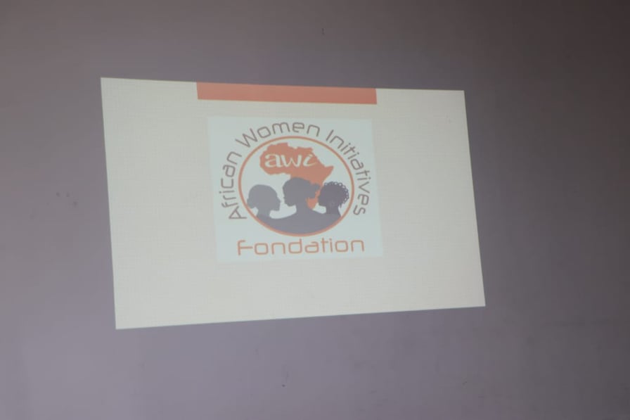 AwiFondation's tweet photo. #Awiinfos
#ProgrammeCewa

Dans le cadre de son programme #CEWA2020 qui vise 25000 femmes, la @AwiFondation multiplie les rencontres avec ses potentiels partenaires en vue de mener à bien ce programme.
#Autonomisation #womenpower #femmes 
1/1 https://t.co/fLYSounuw7