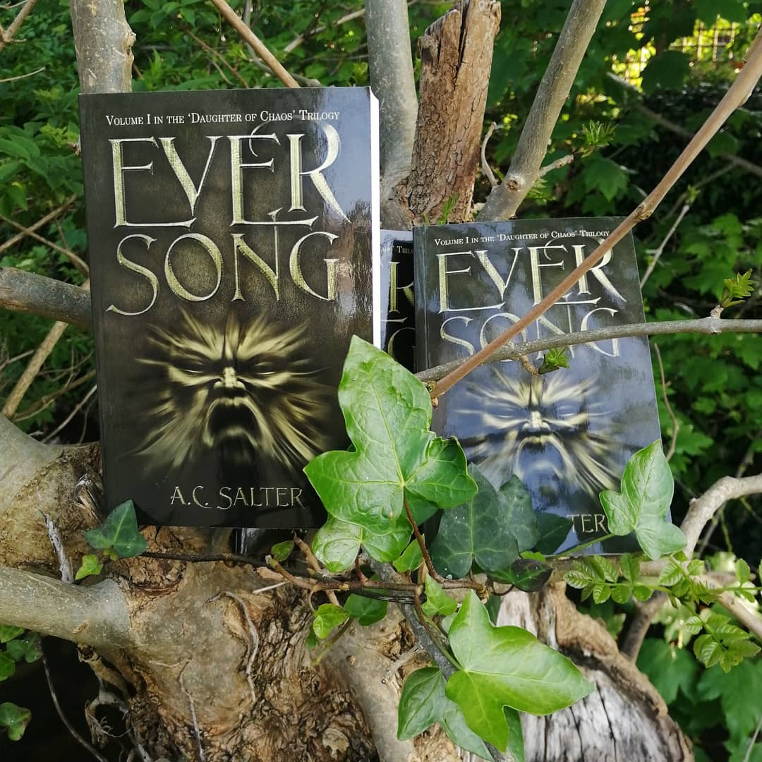 adriansalter315's tweet photo. Beware the grumpkins, for they need your skin to wear.
Beware the bulworg, for your flesh they will share...
πβοΈ
Eversong - download for #FREE from Amazon: https://t.co/Vj276saOUh
.
.
.
#books #bookstagram #amreading #ya #Read #fantasy #Fairytale #horrer #pottermore #Potterhead https://t.co/A200NBch51