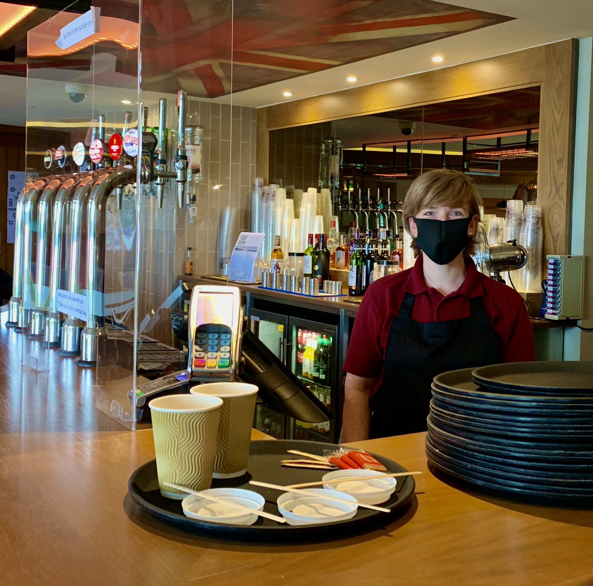 WaterEdgeInn's tweet image. Our Family Team are working exceptionally to put in place PPE management to help take care of themselves As Well As You Our Customer Family We will be using recyclable materials where ever possible until safe to return to cups &amp;amp; saucers &amp;amp; a Glass beverage quite picnic like here😁