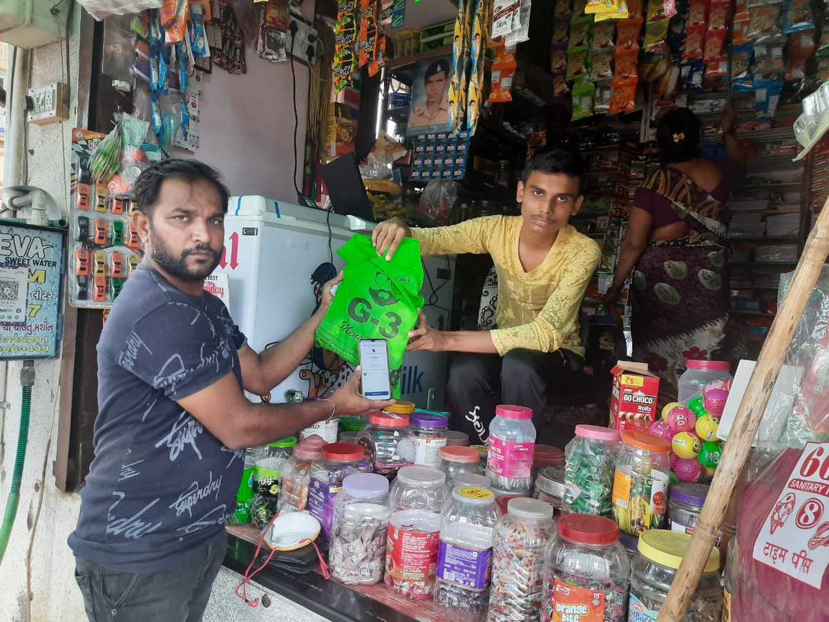 Today one new e store order fulfilled Hemant Malpure #CSCDiwas 
#CSCGrameeneStoreDiwas 
<a href="/CSCGujarat/">CSC Gujarat</a>